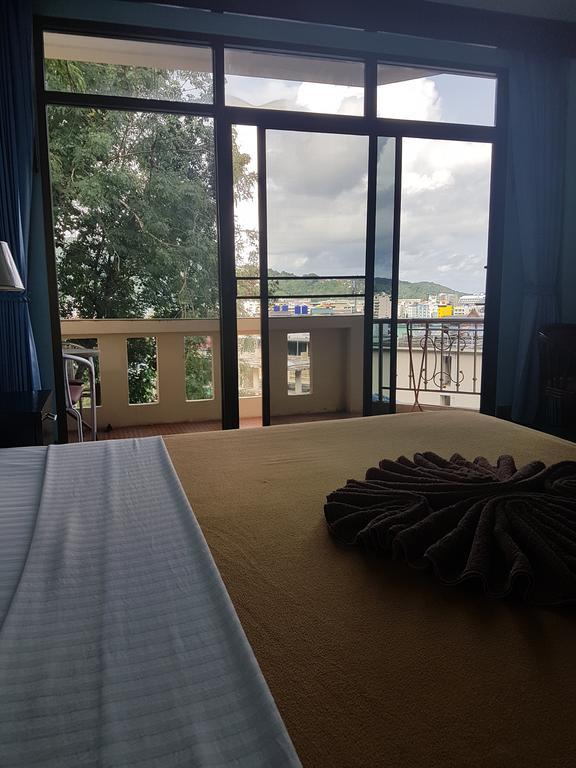Feng Shui House Guest house Patong