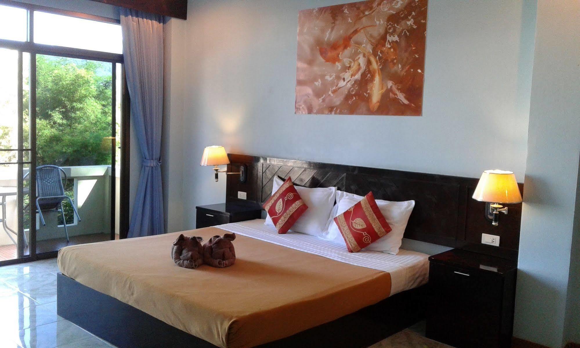 Feng Shui House Guest house Patong