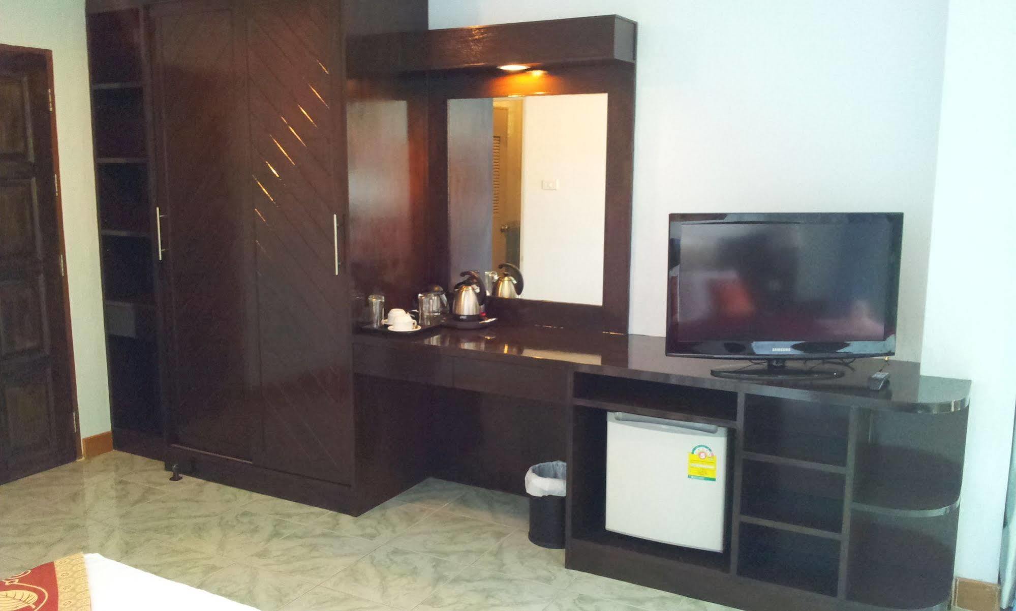 Feng Shui House 3* Patong